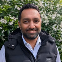 kav-patel-with-bg