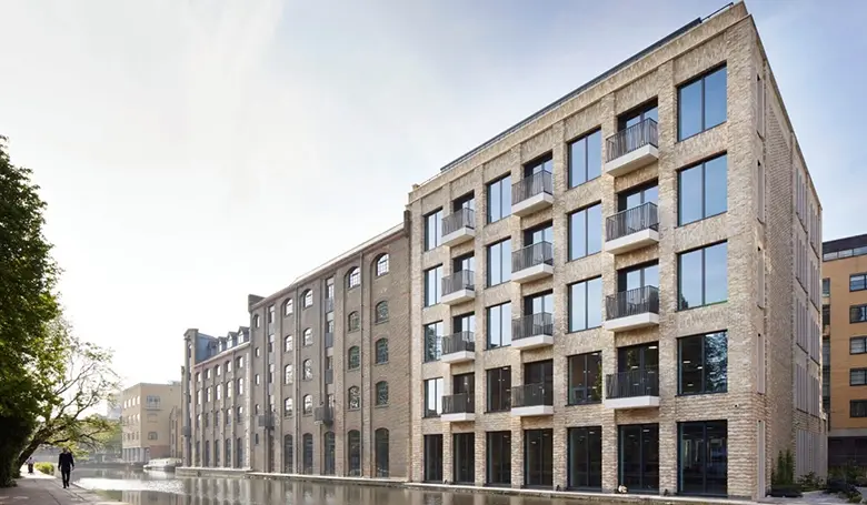 SI_Story-Regents_Wharf